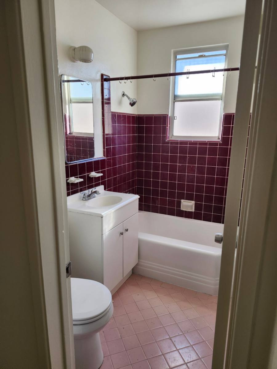 Apartment for rent at 1347 N Alta Vista Bl #15, Los Angeles, CA 90046