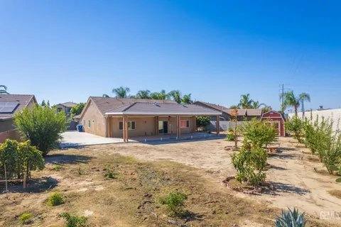 House for rent at 11100 Vista Fuego Dr, Bakersfield, CA 93311
