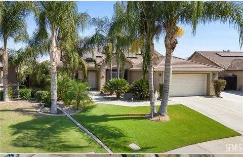 House for rent at 11100 Vista Fuego Dr, Bakersfield, CA 93311