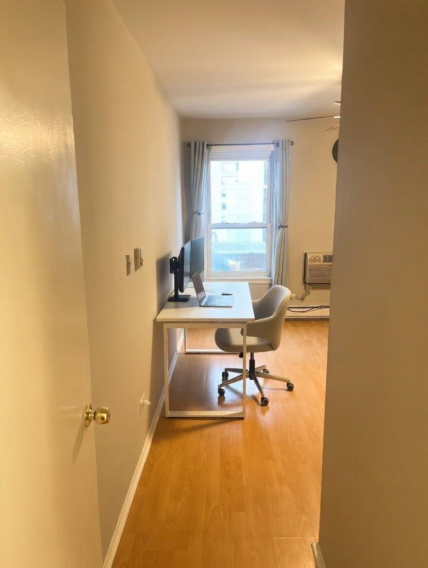 Condo for rent at 6121 N Sheridan Rd, Chicago, IL 60660