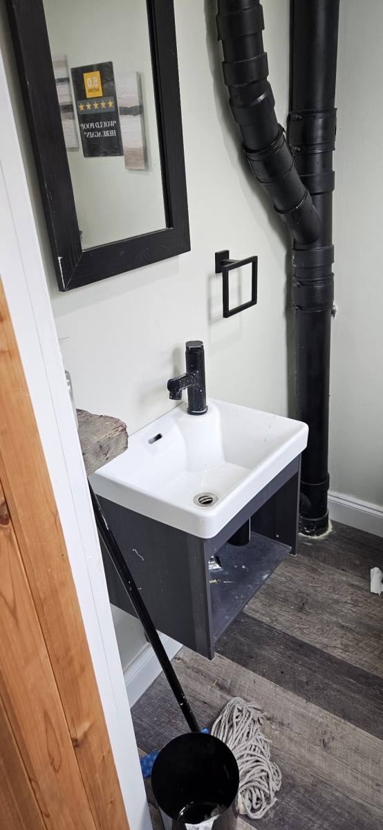 Townhouse for rent at 1290 Battery Ave, Baltimore, MD 21230