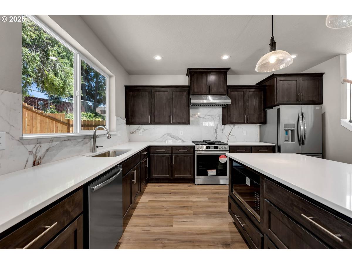 House for rent at 6107 NE 45th Court, Vancouver, WA 98661