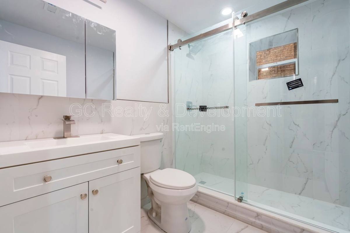 Condo for rent at 3744 N Wilton Ave, Chicago, IL 60613
