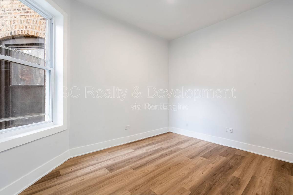 Condo for rent at 3744 N Wilton Ave, Chicago, IL 60613