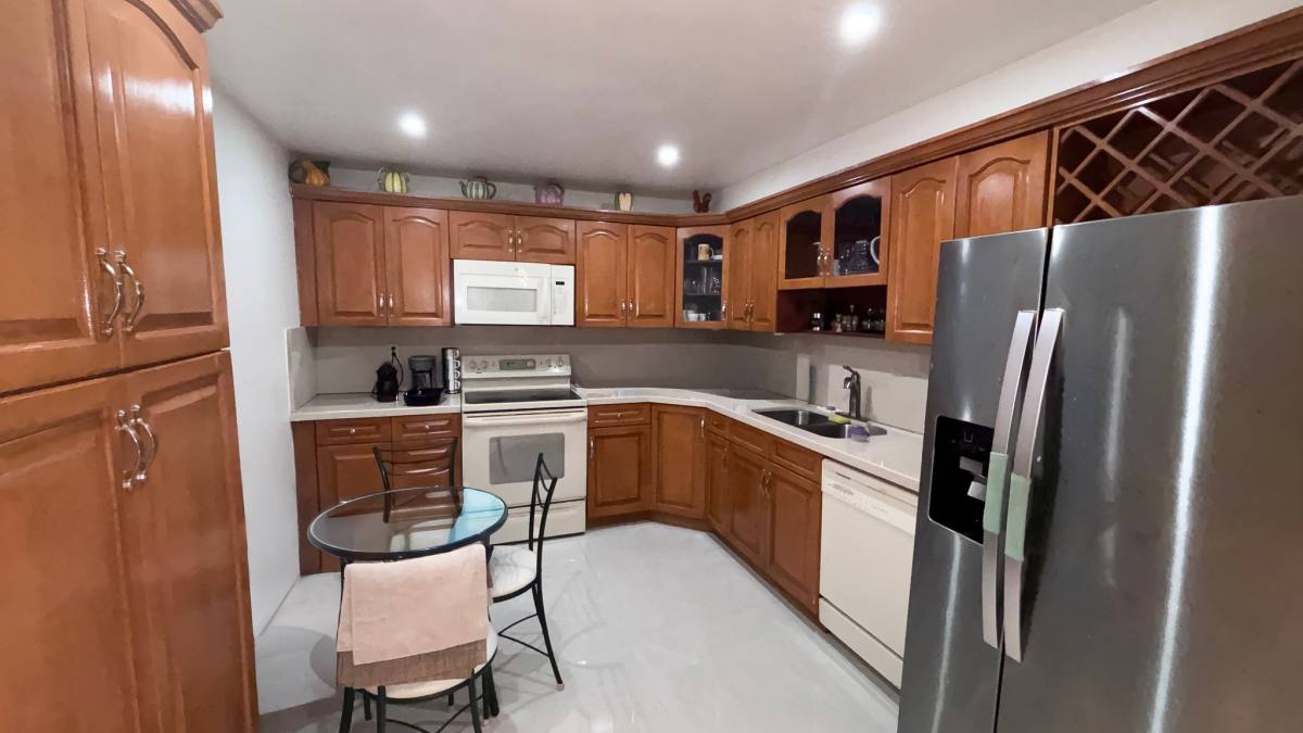 Apartment for rent at 9735 NW 52 St, Miami, FL 33178