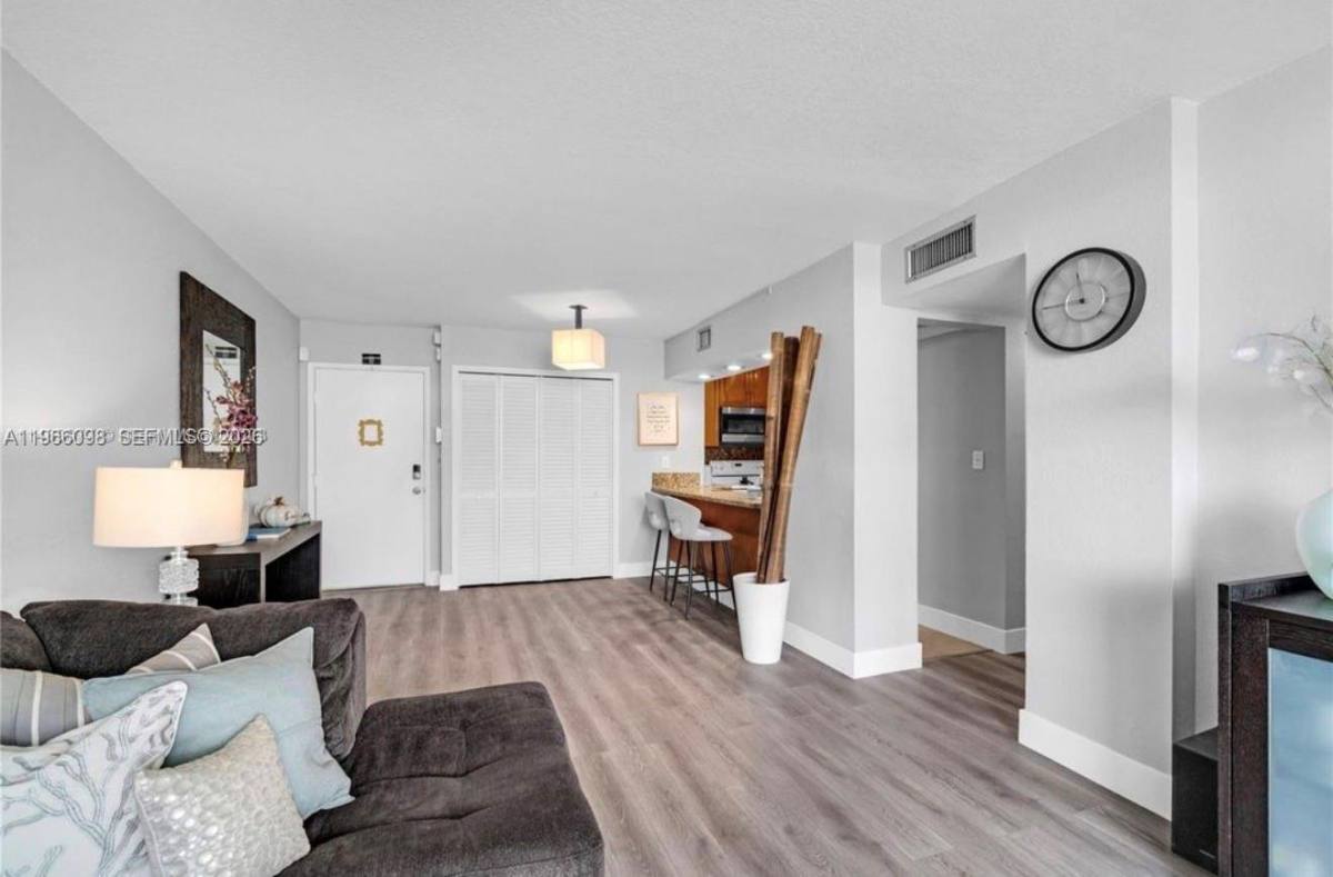Apartment for rent at 830 NW 87th Ave #3, Miami, FL 33172