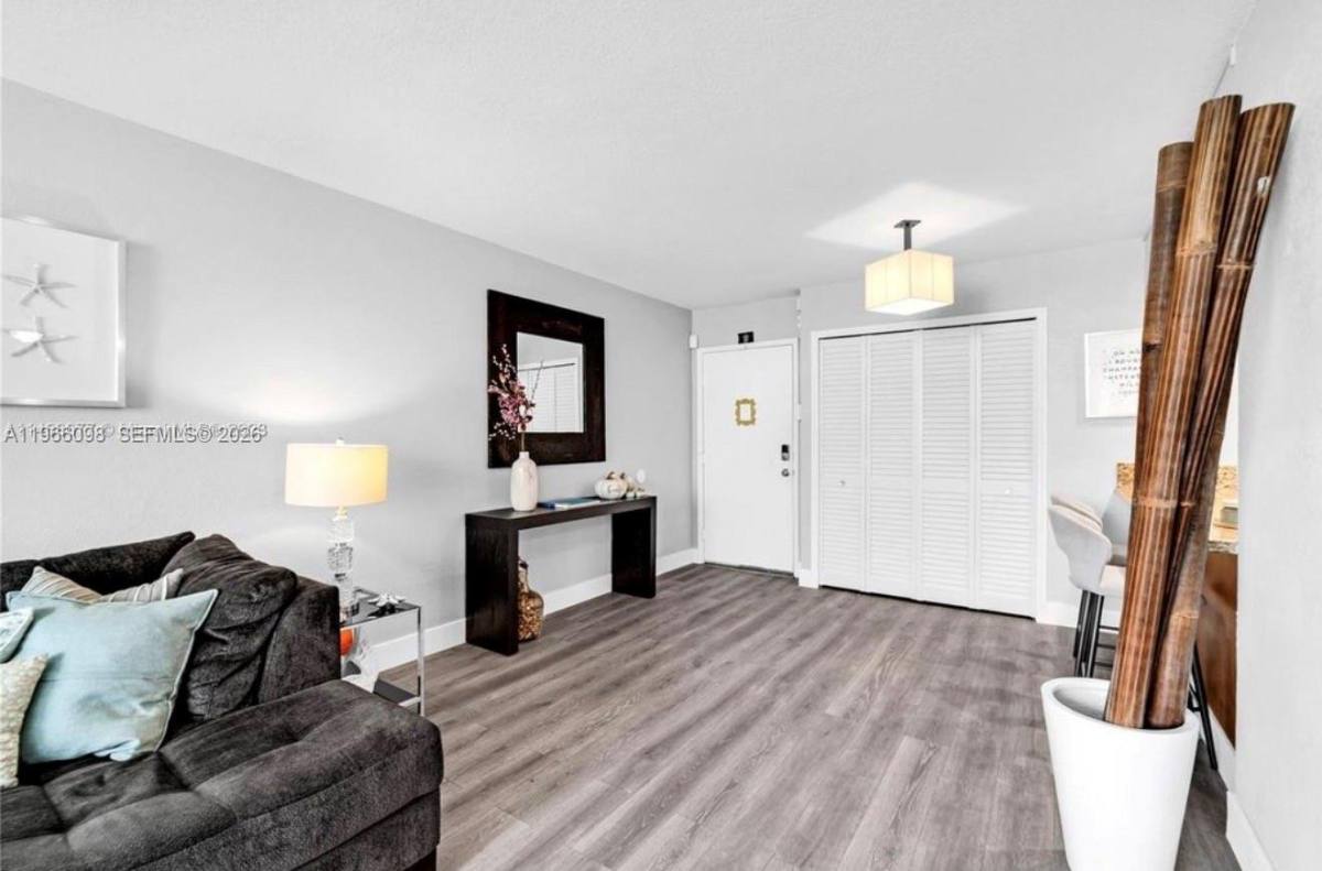 Apartment for rent at 830 NW 87th Ave #3, Miami, FL 33172