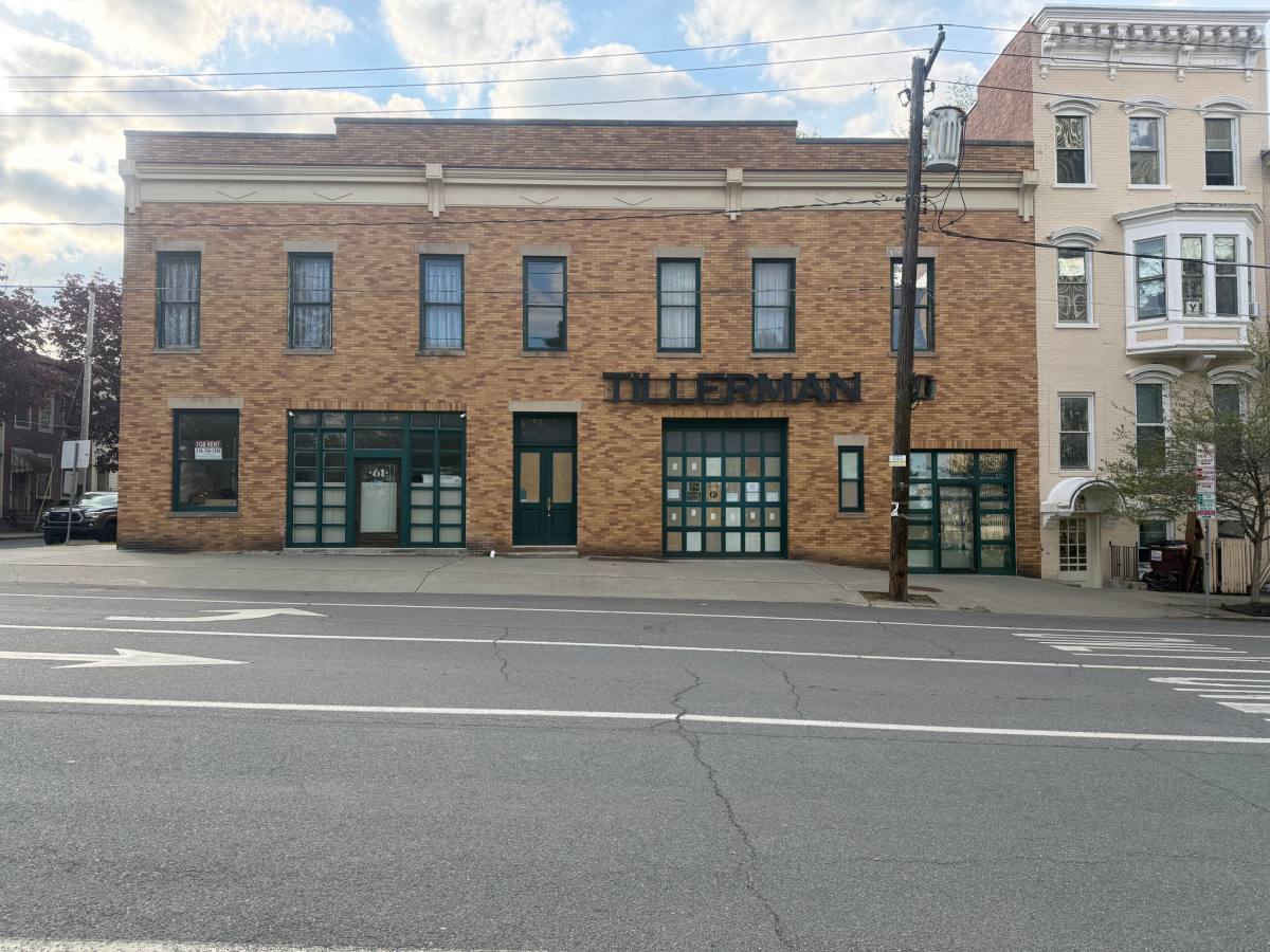 Apartment for rent at 125 Jefferson St #2, Albany, NY 12210