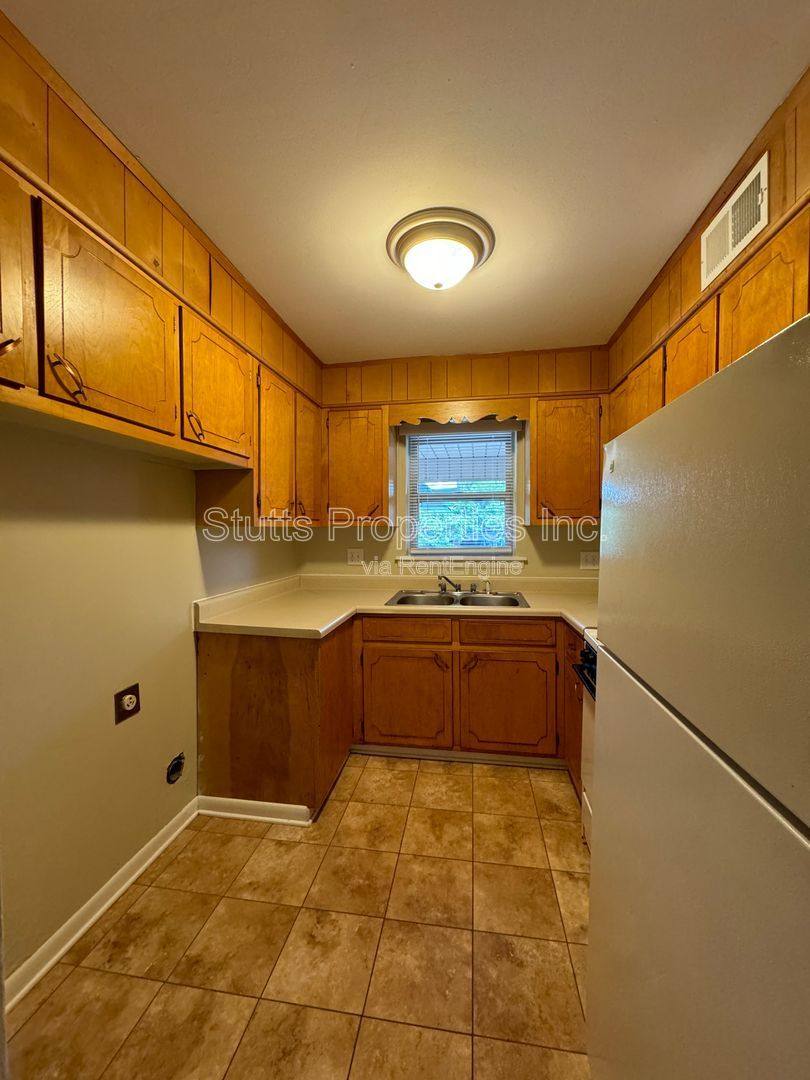 Apartment for rent at 900 N Montgomery Ave #203, Sheffield, AL 35660