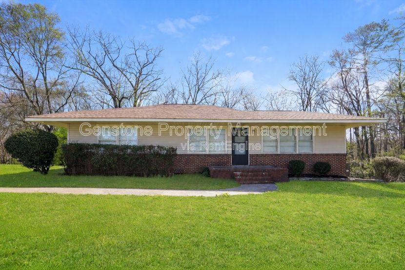House for rent at 2629 Wood Dr NE, Birmingham, AL 35215