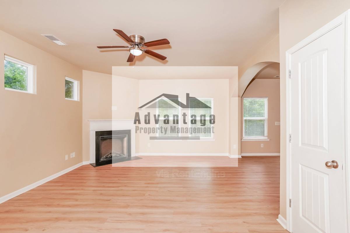House for rent at 133 Centerra Springs Dr, McDonough, GA 30253