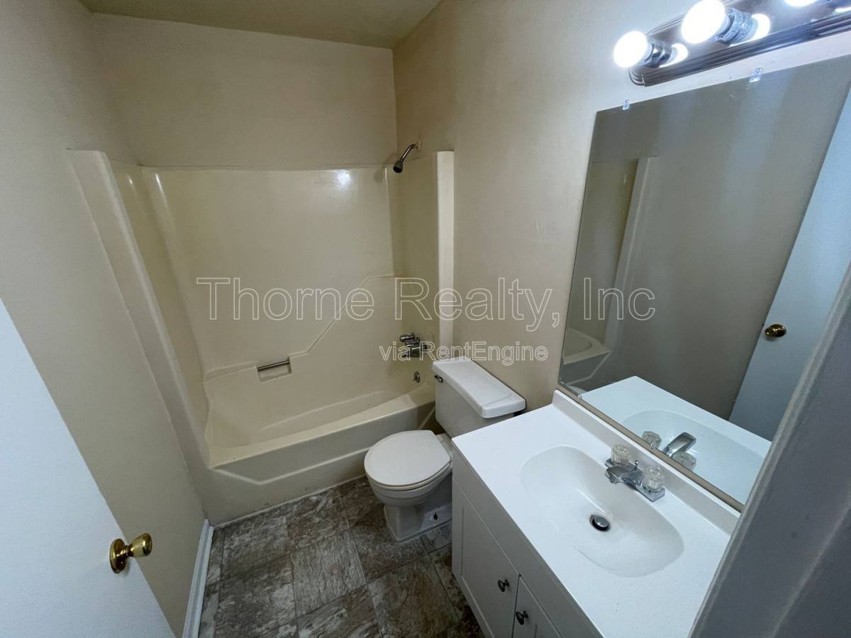 Apartment for rent at 406 Dowd St, Tarboro, NC 27886