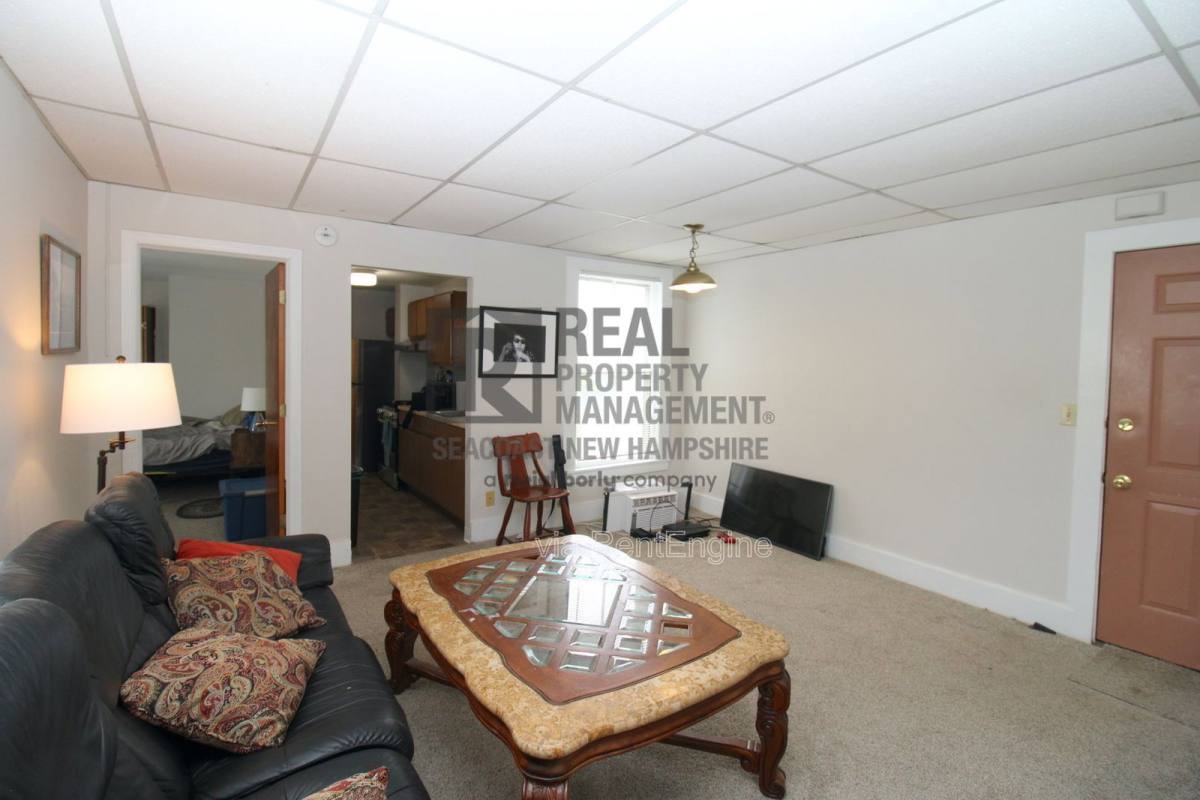 Apartment for rent at 40 Grove St #4, Dover, NH 03820
