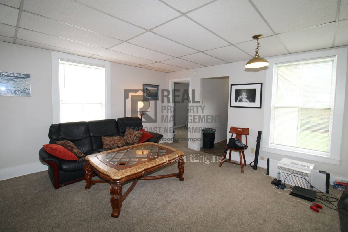 Apartment for rent at 40 Grove St #4, Dover, NH 03820