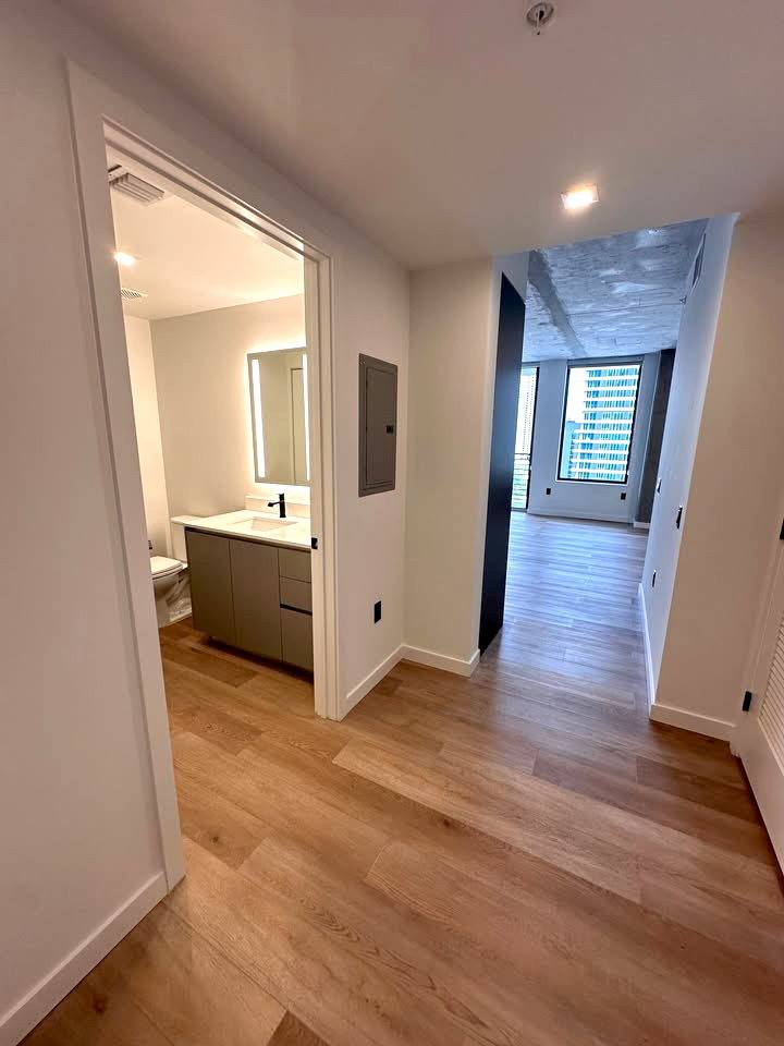 Apartment for rent at 307 SW 5th St, Fort Lauderdale, FL 33315