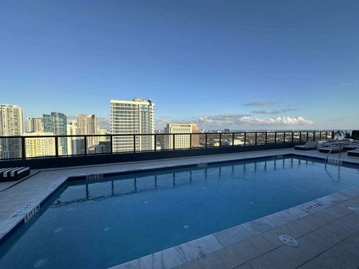 Apartment for rent at 307 SW 5th St, Fort Lauderdale, FL 33315