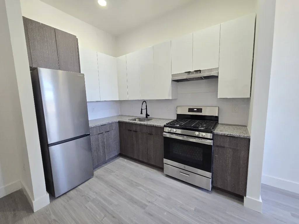 Apartment for rent at 540 Central Ave, Newark, NJ 07107