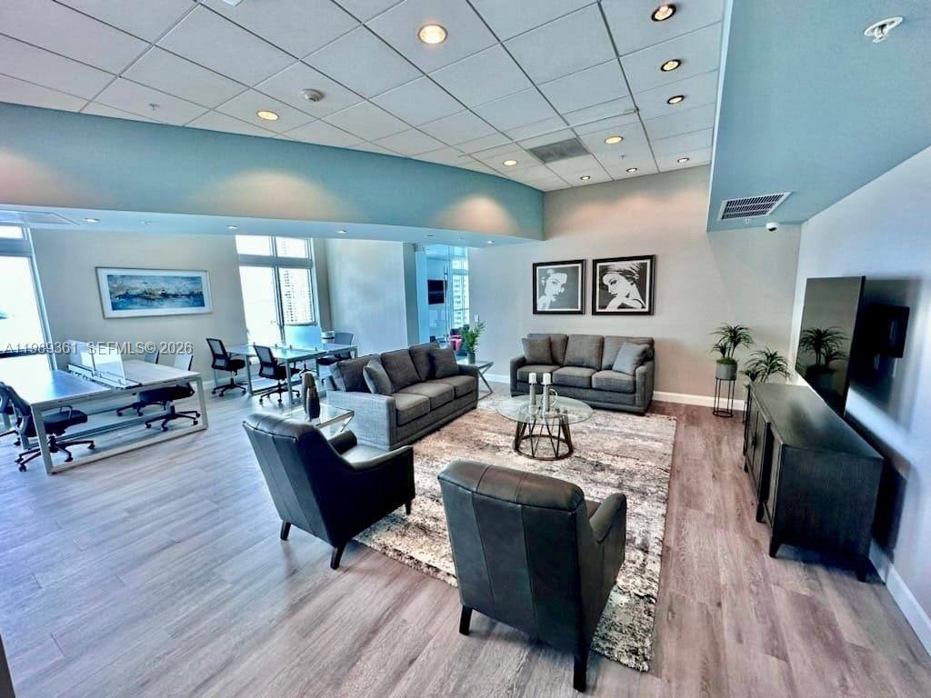 Apartment for rent at 300 S Biscayne Blvd #L-410, Miami, FL 33131