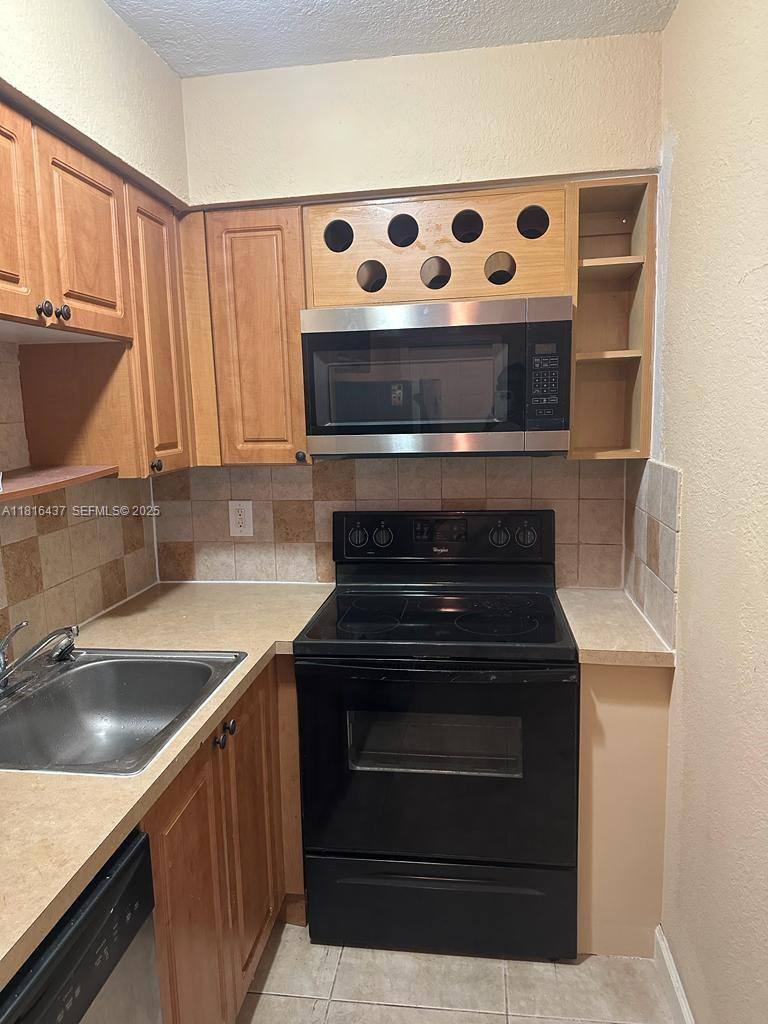 Apartment for rent at 2607 NE 8th Ave, Fort Lauderdale, FL 33334