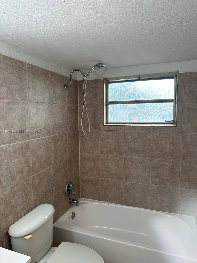 Apartment for rent at 2607 NE 8th Ave, Fort Lauderdale, FL 33334