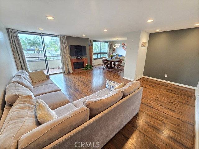 House for rent at 8828 Pershing Dr #121, Playa Del Rey, CA 90293