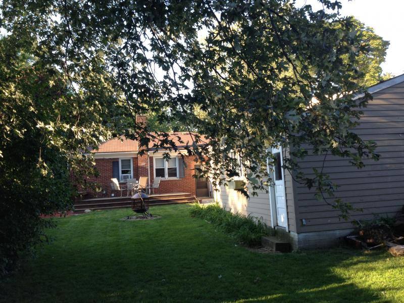 House for rent at 232 Woodlawn Ave, Royal Oak, MI 48073