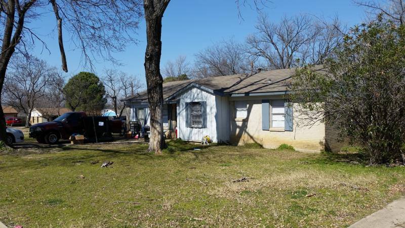 House for rent at 14005 Cimarron Dr, Balch Springs, TX 75180