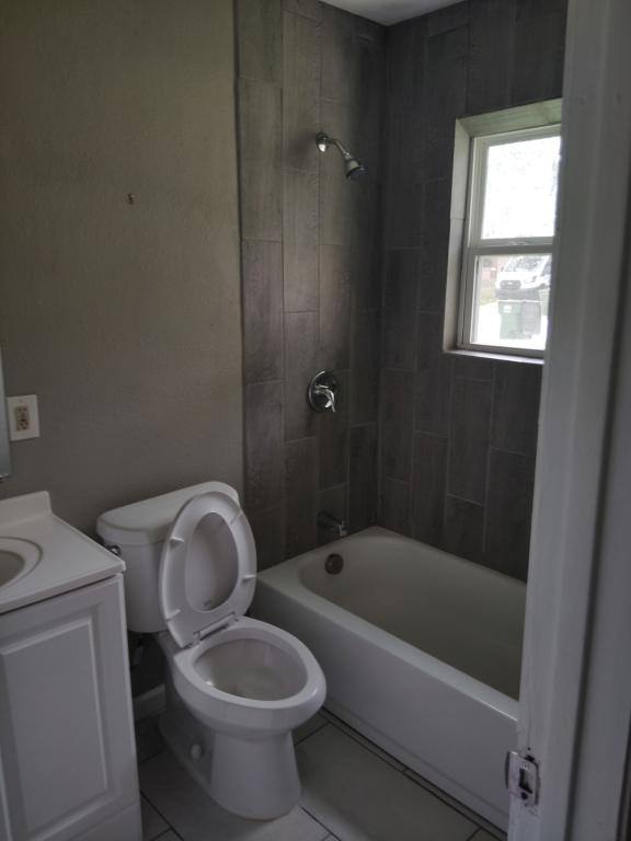 House for rent at 14005 Cimarron Dr, Balch Springs, TX 75180