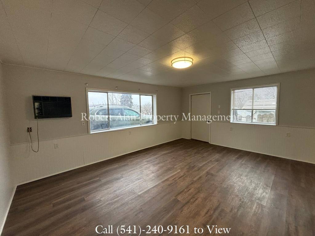 824 SW 7th #C, Pendleton, OR 97801 - House for Rent - Image 5