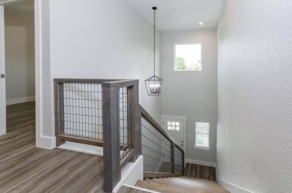 House for rent at 523 N Preston Ave, Van Alstyne, TX 75495