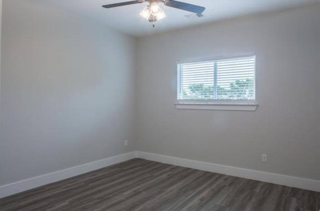 House for rent at 523 N Preston Ave, Van Alstyne, TX 75495