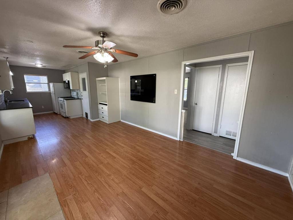 House for rent at 1204 S 7th St, Copperas Cove, TX 76522