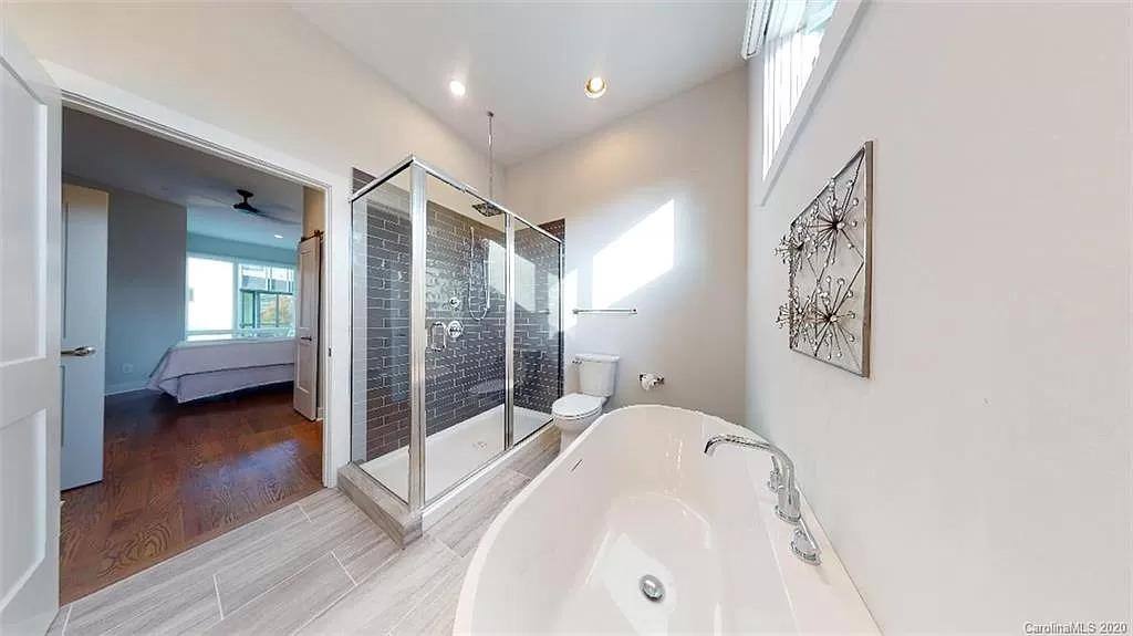 Townhouse for rent at 1056 Kenilworth Ave, Charlotte, NC 28204