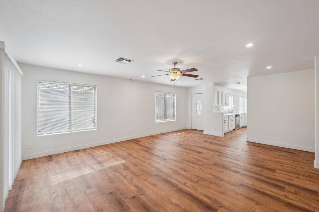 House for rent at 2233 W Alta Vista Rd, Phoenix, AZ 85041