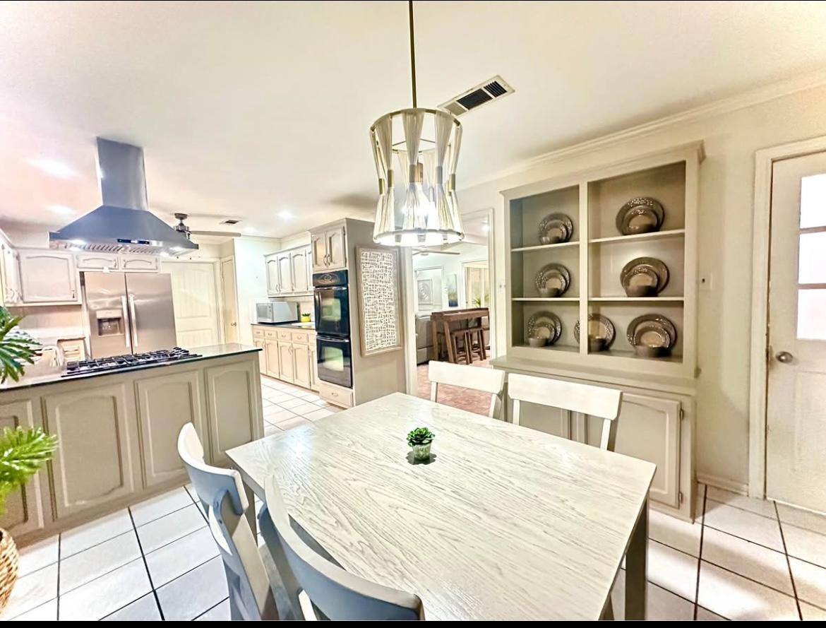 Apartment for rent at 12458 Goodwood Blvd, Baton Rouge, LA 70815