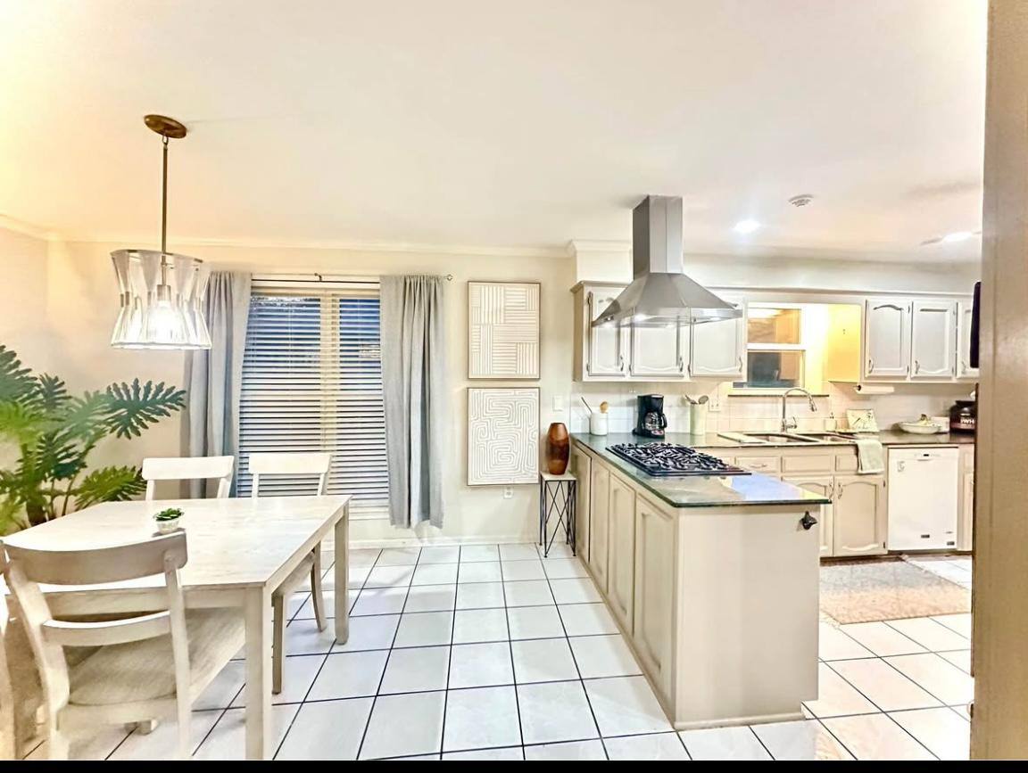 Apartment for rent at 12458 Goodwood Blvd, Baton Rouge, LA 70815