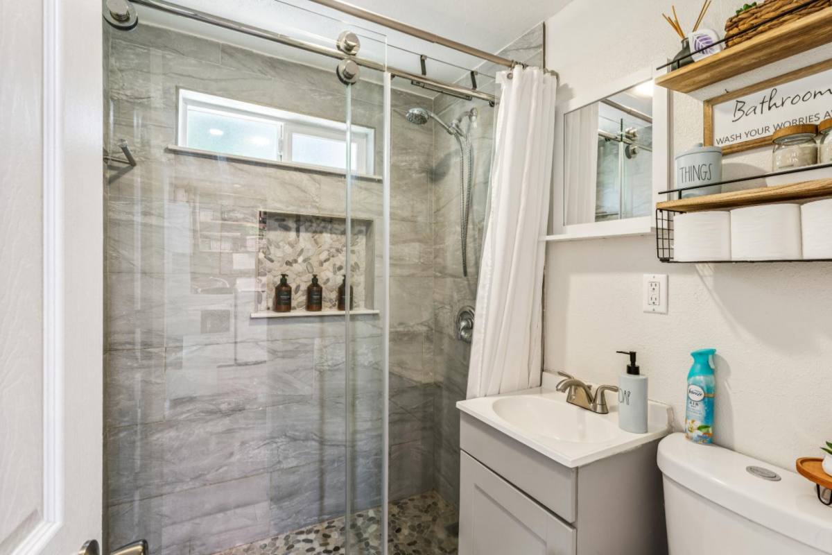 House for rent at 2472 Deep Creek Dr #F176, Running Springs, CA 92382