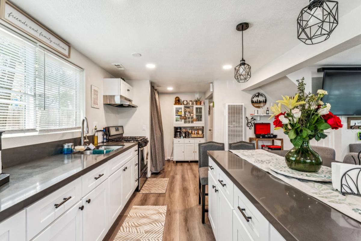 House for rent at 2472 Deep Creek Dr #F176, Running Springs, CA 92382