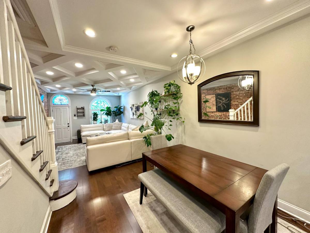 House for rent at 271 S E Ave, Baltimore, MD 21224