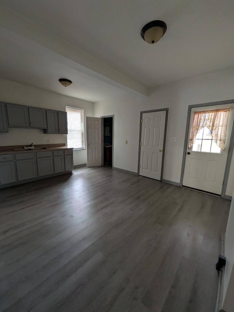 Apartment for rent at 506-508 S Irving Ave #508-1, Scranton, PA 18505