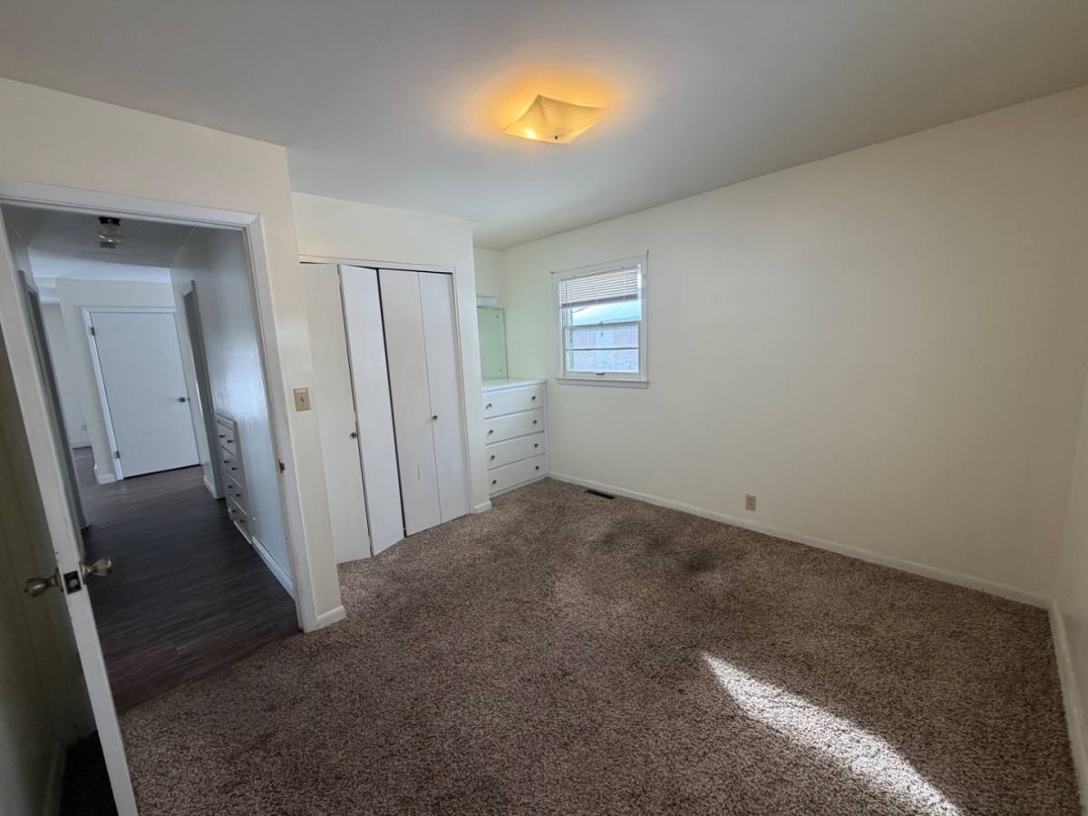 House for rent at 209 W 26th Ave, Hutchinson, KS 67502