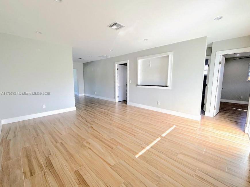 House for rent at 401 S Highland Dr, Hollywood, FL 33021