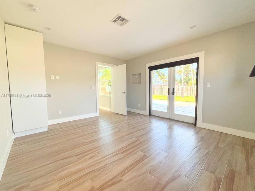 House for rent at 401 S Highland Dr, Hollywood, FL 33021