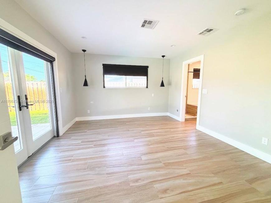 House for rent at 401 S Highland Dr, Hollywood, FL 33021