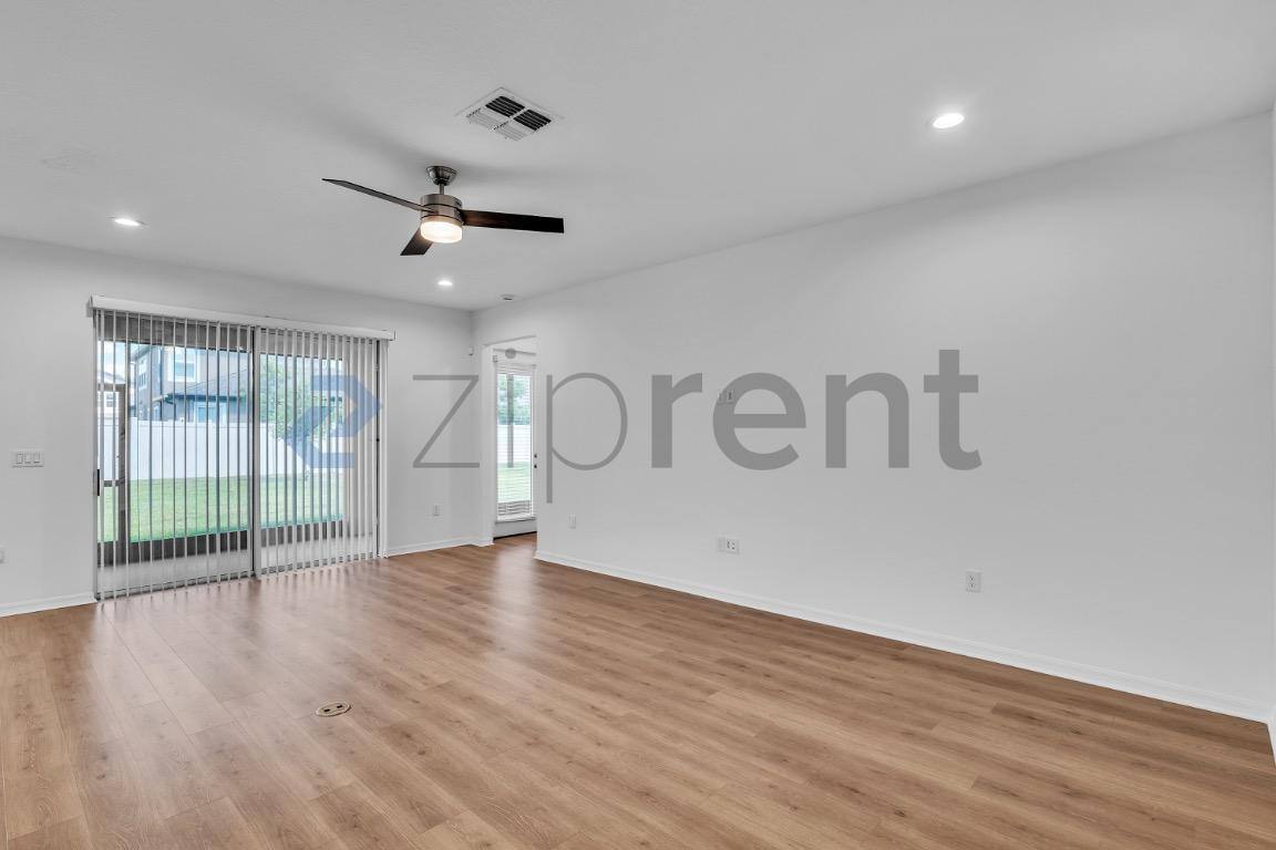 House for rent at 11127 Sundrift Dr, Tampa, FL 33647