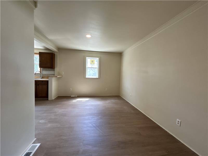 Apartment for rent at 1317 Plum St, Steubenville, OH 43952
