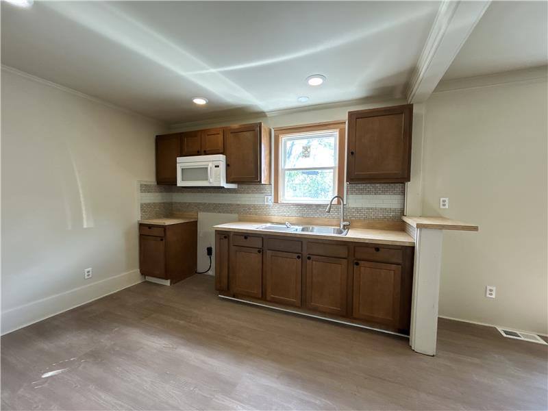 Apartment for rent at 1317 Plum St, Steubenville, OH 43952