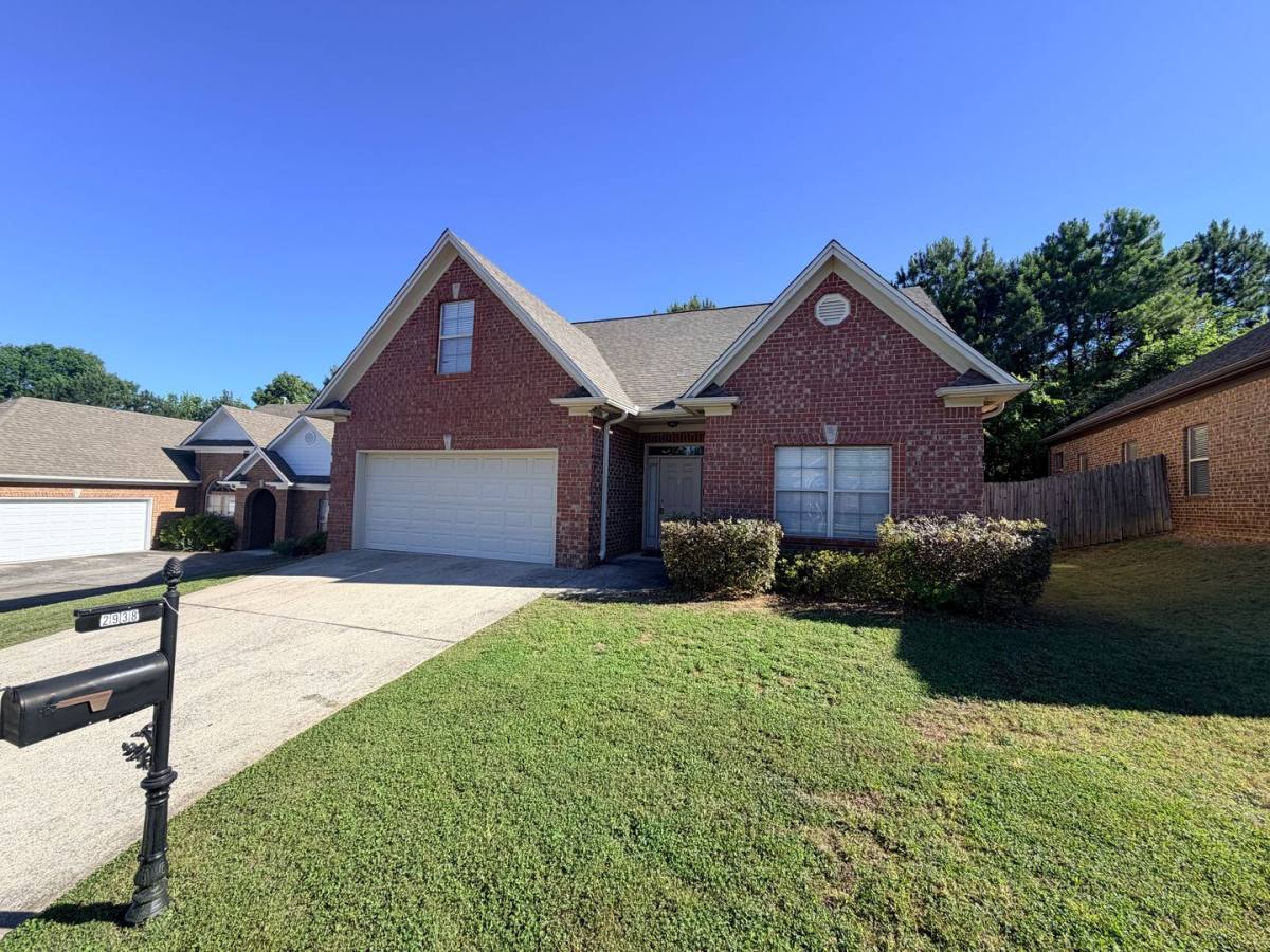 House for rent at 2938 Summit Dr, Fultondale, AL 35068