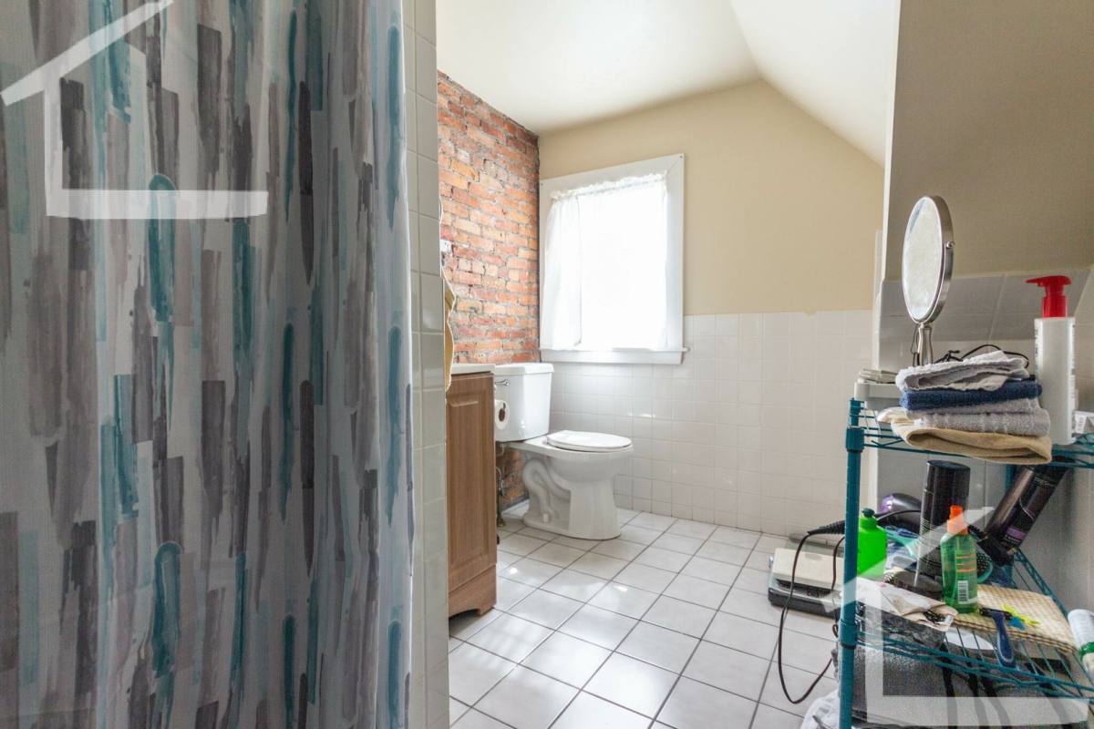 House for rent at 21 Bennett St, Brighton, MA 02135