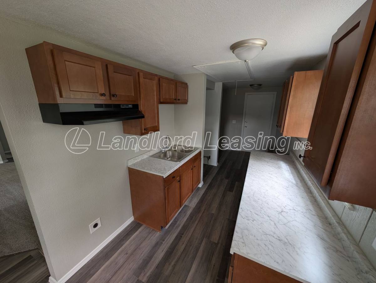 House for rent at 629 Vermont Dr, Lorain, OH 44052